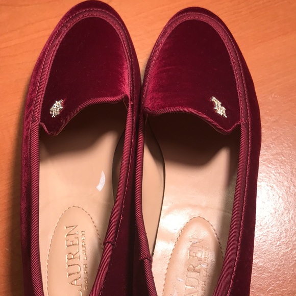 Women’s size 6 Lauren Ralph Lauren loafers. - Picture 3 of 5